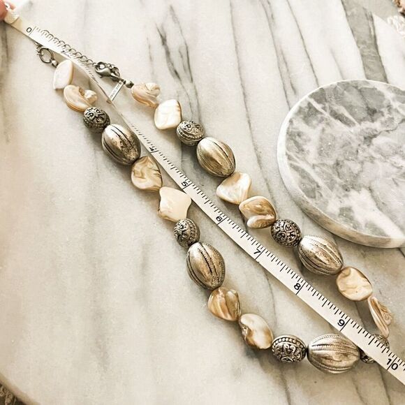 Lane Bryant Shell Beaded Necklace - Chunky Silver Toned Metal Beads - Picture 5 of 5